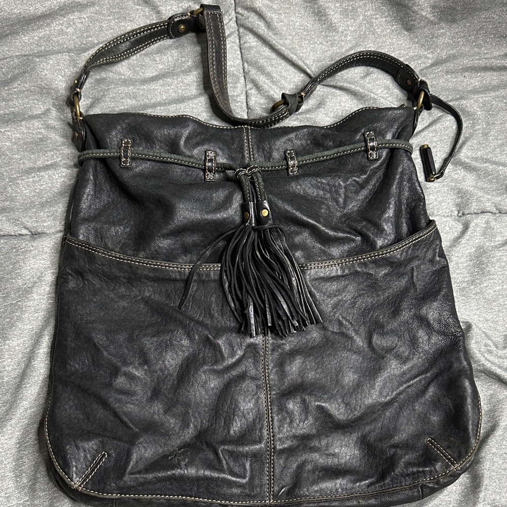Liz‎ Claiborne Distressed Black Leather Large Hobo Shoulder Bag with Tassels